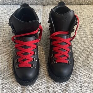 Danner Women's Mountain Light Black Boots